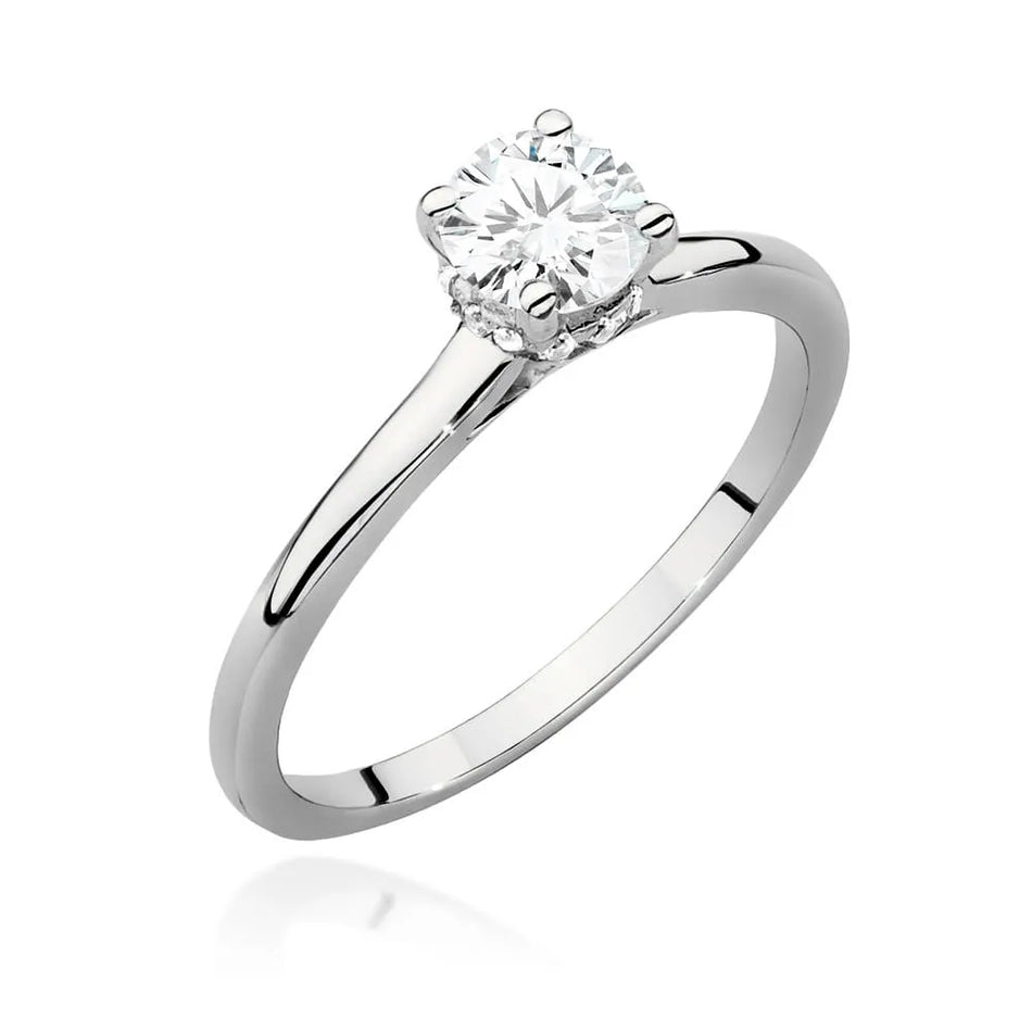 Goldring mit 0,50 ct Diamant und 0,06 ct Seitendiamanten