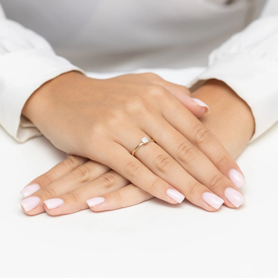 Gold Ring with 0.30ct Lab-diamond