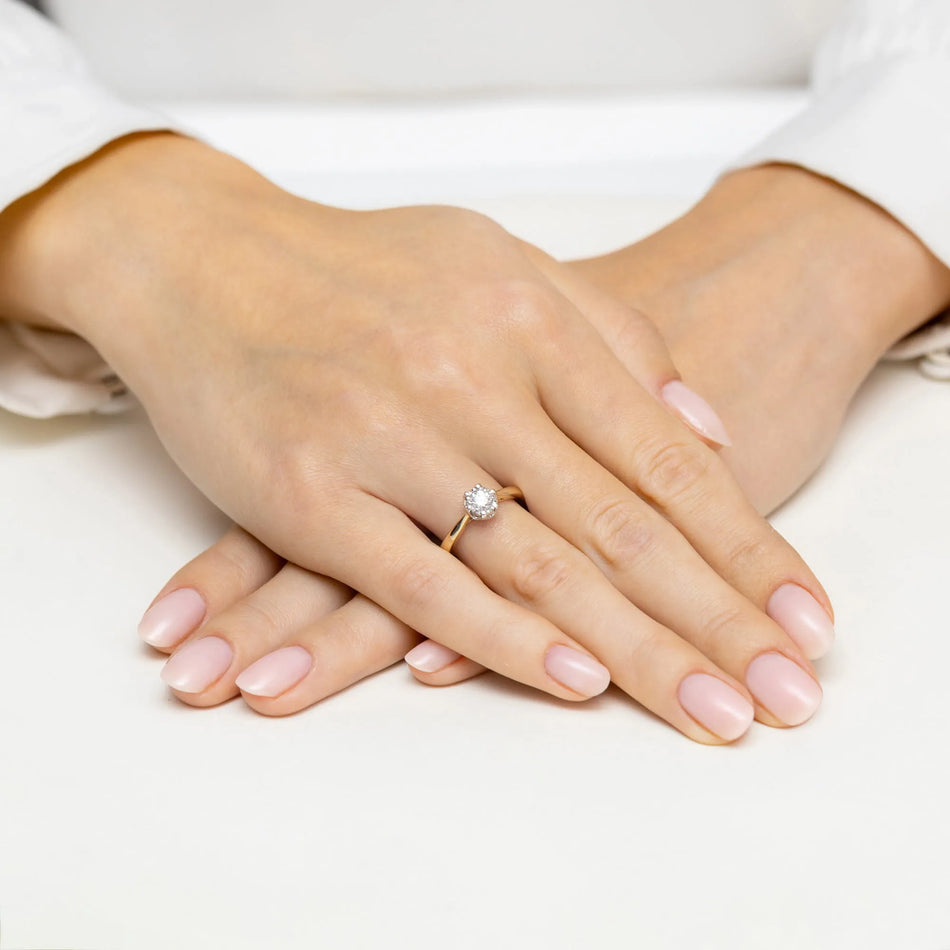 Goldring mit 0,30 ct Labrodiamanten