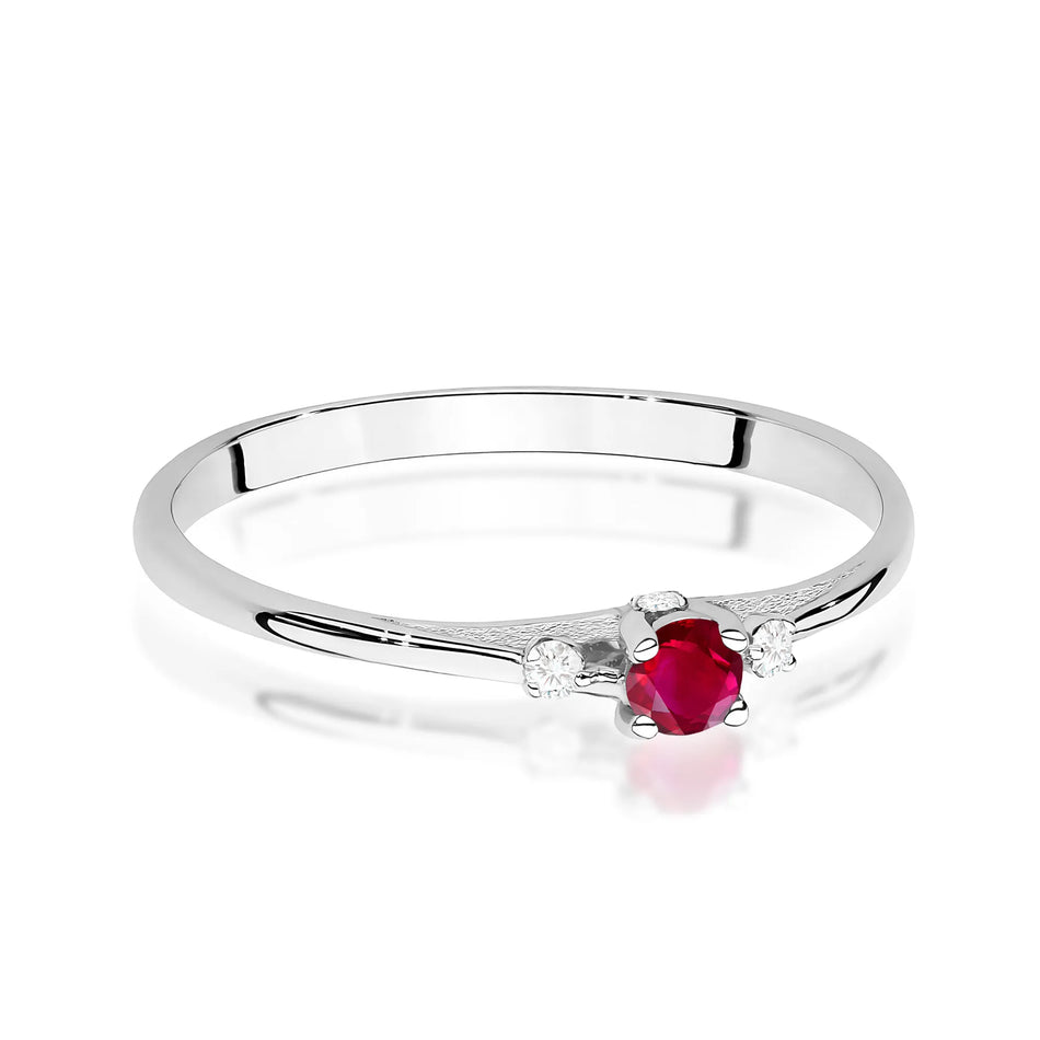 Gold Ring with 0.15ct Ruby and 0.046ct Diamonds