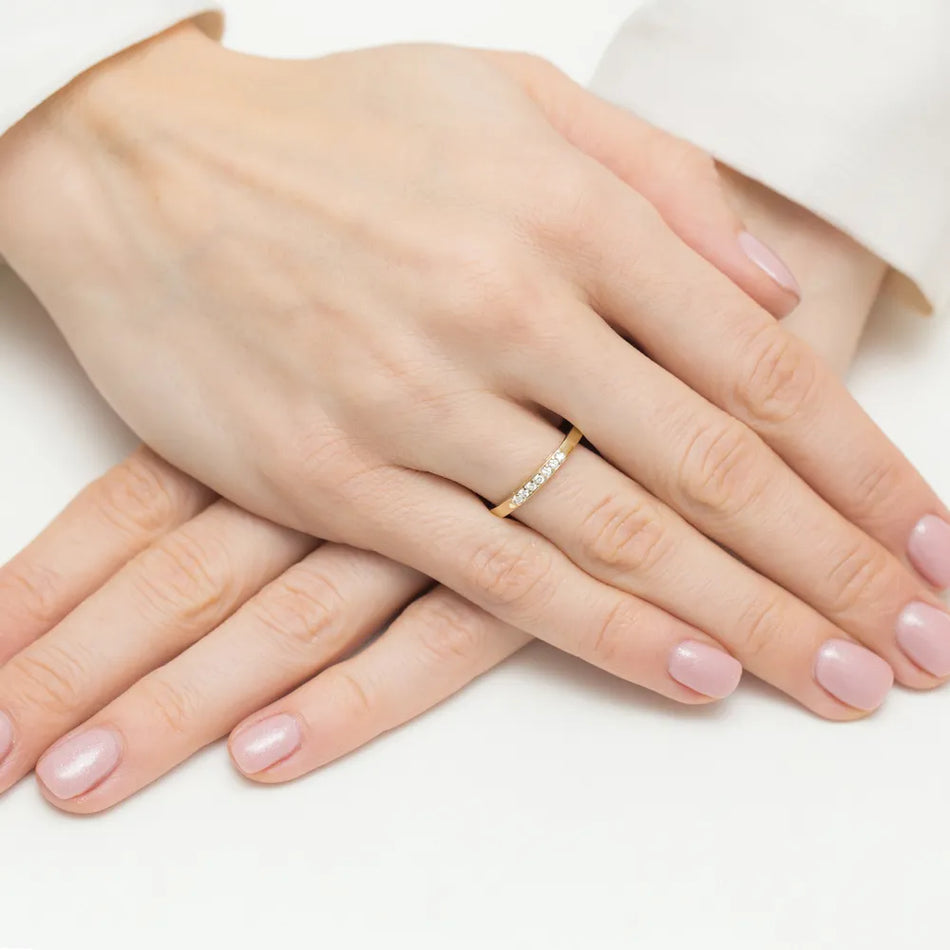 Gold Ring with 0.102ct Diamonds