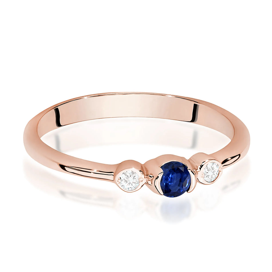 Gold Ring with 0.15ct Sapphire and 0.06ct Diamonds