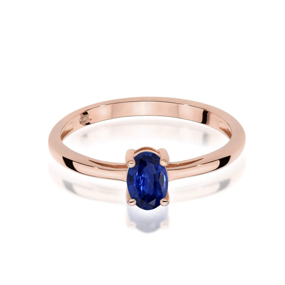 Gold Ring with 0.70ct Sapphire