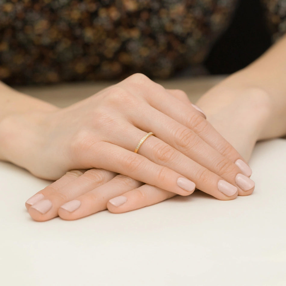 Goldring mit Zirkonia