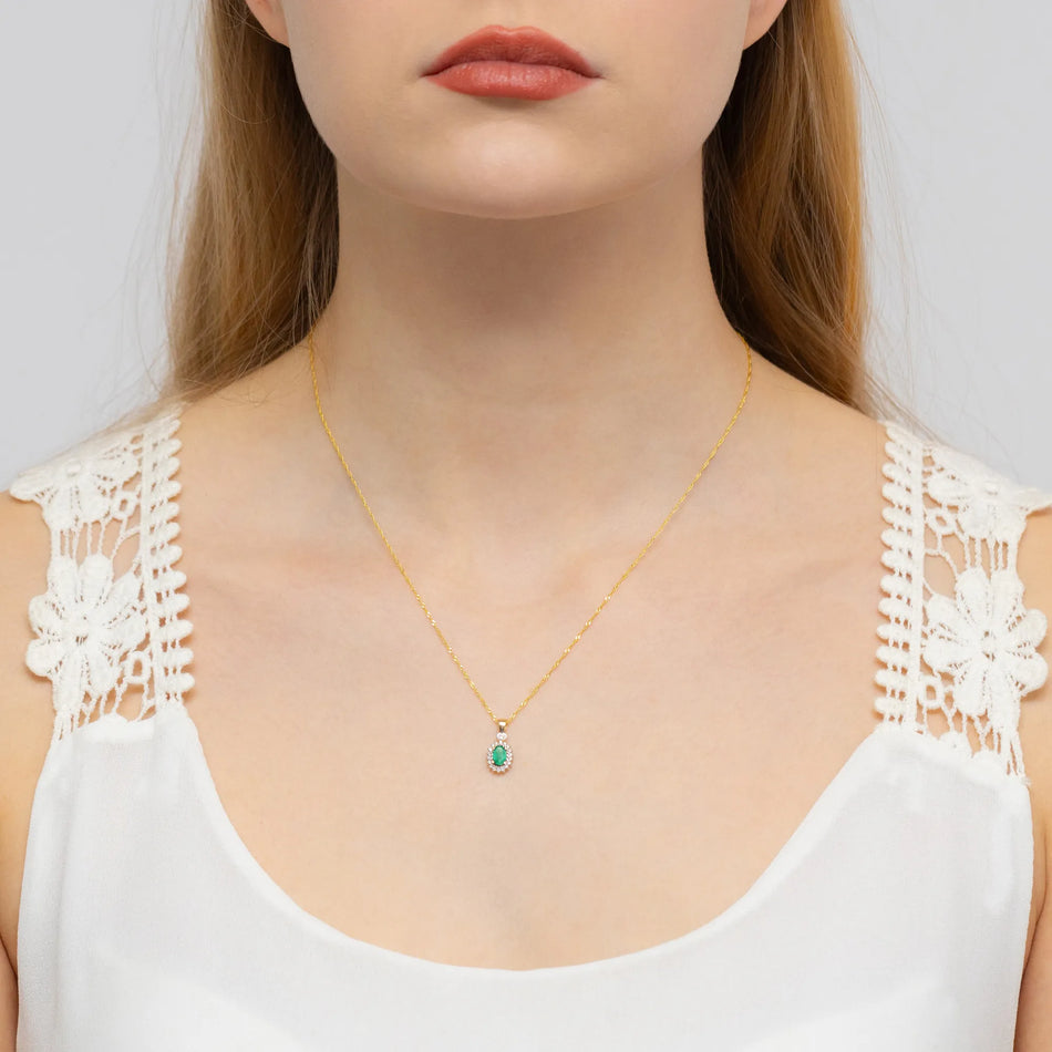 Gold Anhänger mit 0,40 ct Smaragd und 0,095 ct Diamanten