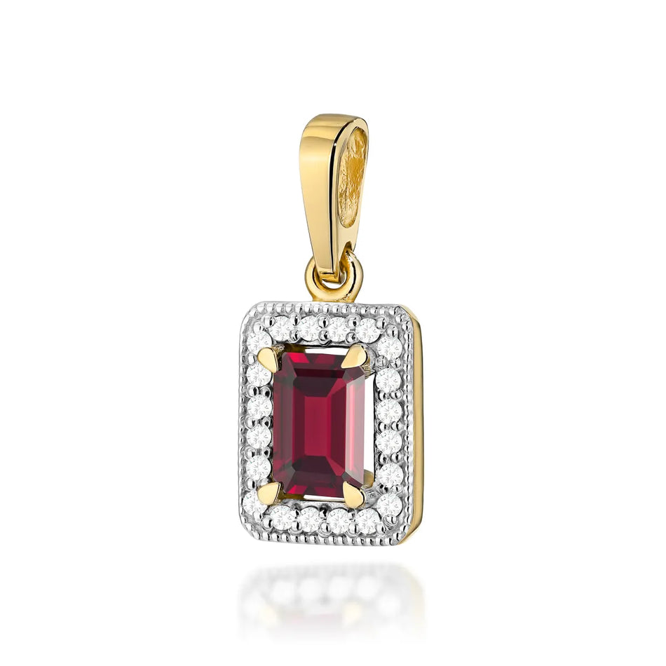 Gold Pendant with 0.70ct Garnet and 0.10ct Diamonds