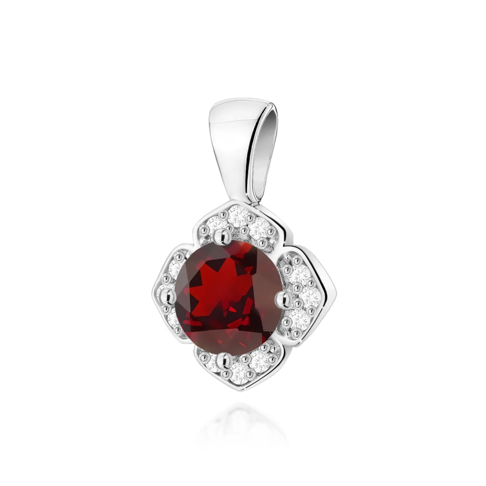 Gold Pendant with 0.60ct Garnet and 0.06ct Diamonds