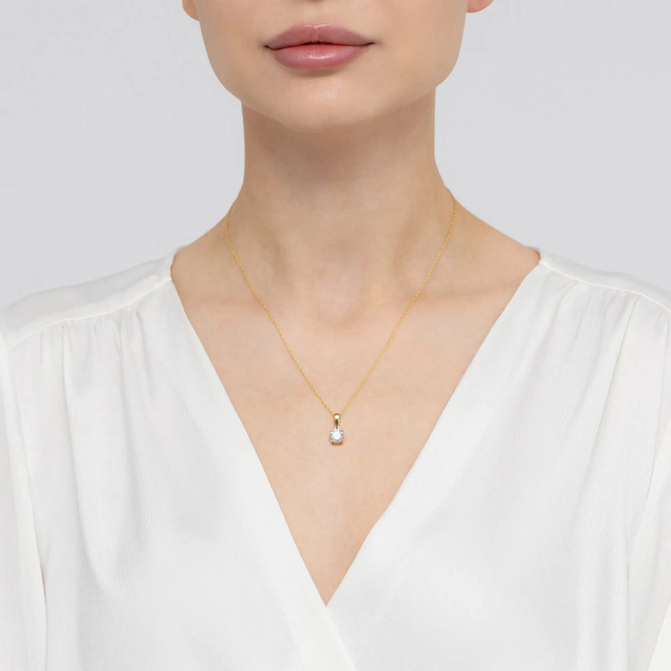 Gold Anhänger mit Diamant